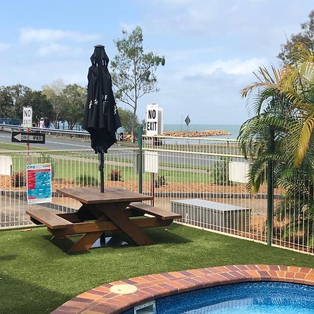 Bribie Waterways Motel Bongaree Eksteriør billede