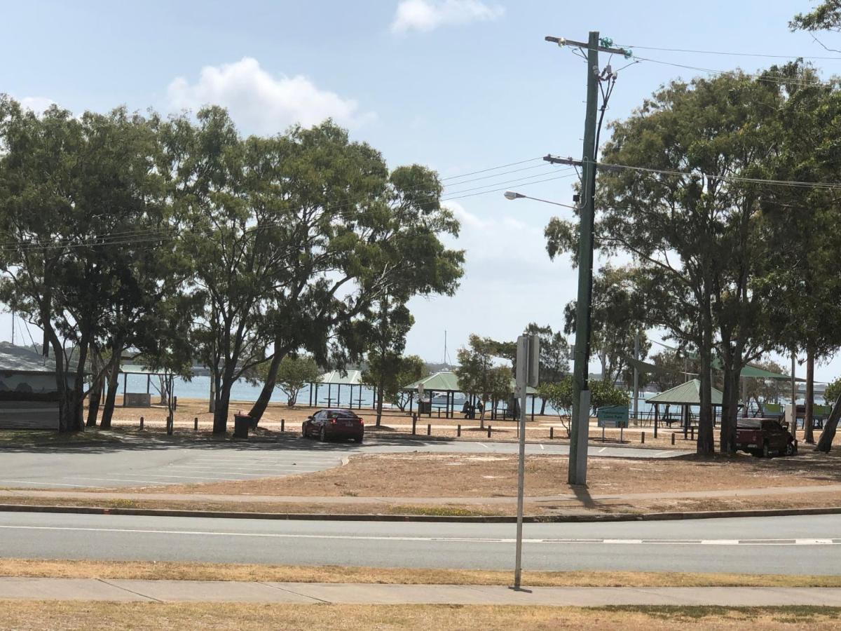 Bribie Waterways Motel Bongaree Eksteriør billede